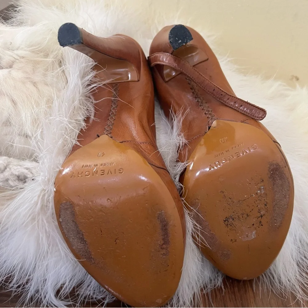 Givenchy Tan Leather Stilettos - Picture 8 of 16